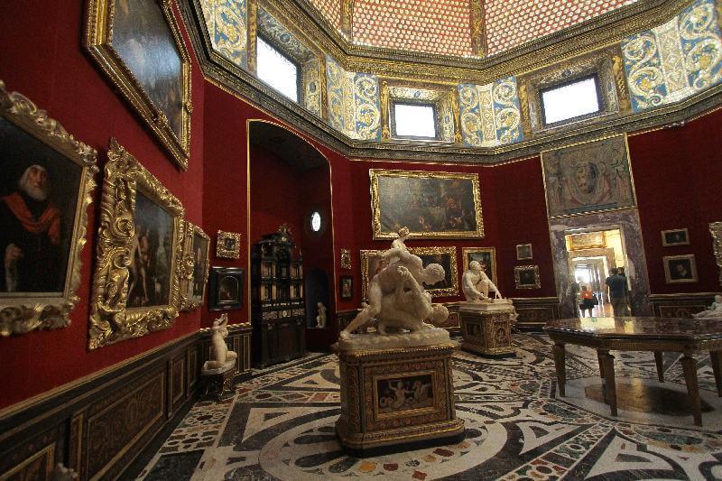 Museo de la Galería de los Uffizi en Florencia
