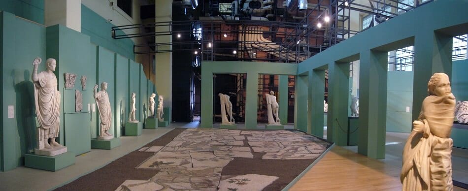 Centrale Montemartini no Museus Capitolinos em Roma Centrale Montemartini no Museus Capitolinos em Roma