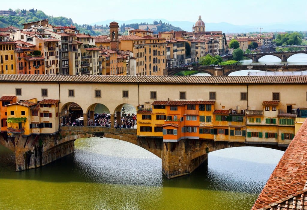 Ponte Vecchio e Rio Arno em Florença Ponte Vecchio e Rio Arno em Florença