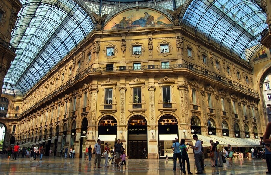 Galeria Vittorio Emanuele II em Milão Galeria Vittorio Emanuele II em Milão