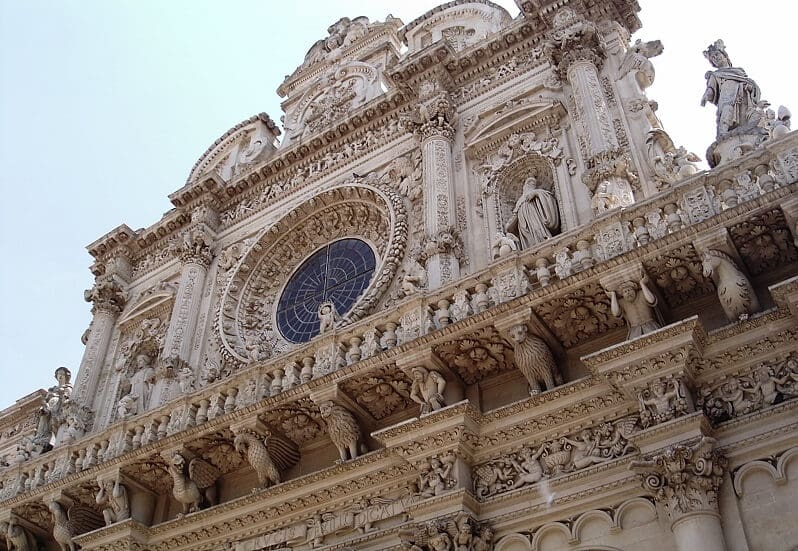 Arquitetura da Basílica de Santa Cruz em Florença Arquitetura da Basílica de Santa Cruz em Florença