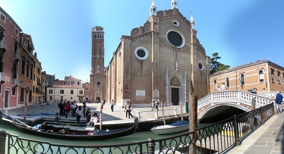 Basílica Santa Maria Gloriosa em Veneza Basílica Santa Maria Gloriosa em Veneza