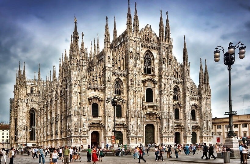 Filas e ingressos para o Duomo Milão na Itália Filas e ingressos para o Duomo Milão na Itália
