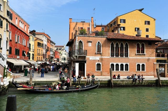 Compras na região Cannaregio em Veneza Compras na região Cannaregio em Veneza