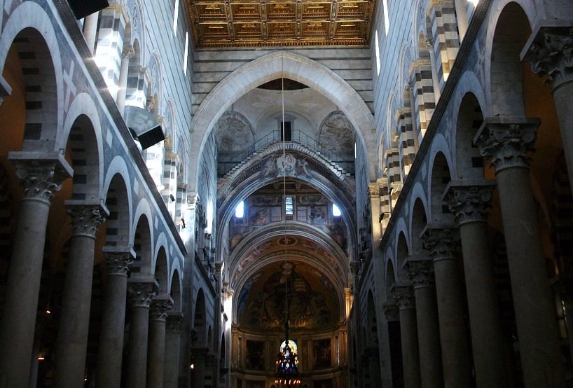 Estrutura da Catedral de Pisa Estrutura da Catedral de Pisa