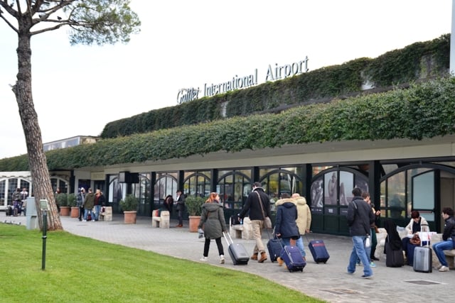 Aeroporto de Pisa ate o centro turístico de táxi Aeroporto de Pisa ate o centro turístico de táxi