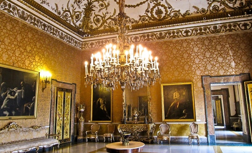 Palácio Real em Nápoles Palácio Real em Nápoles
