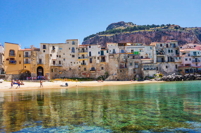 Praias em Palermo na Sicília Praias em Palermo na Sicília