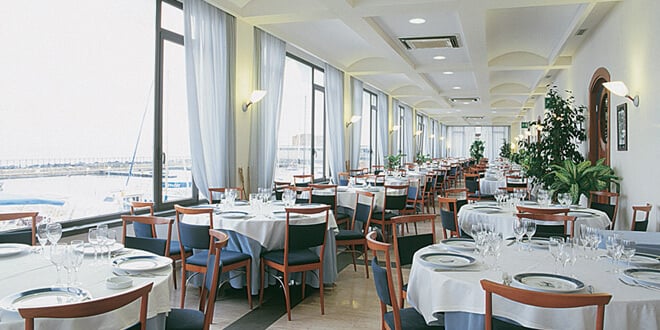 Restaurantes em Nápoles Restaurantes em Nápoles