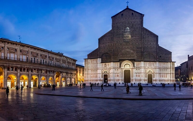 Bolonha Basílica di San Petrônio Bolonha Basílica di San Petrônio