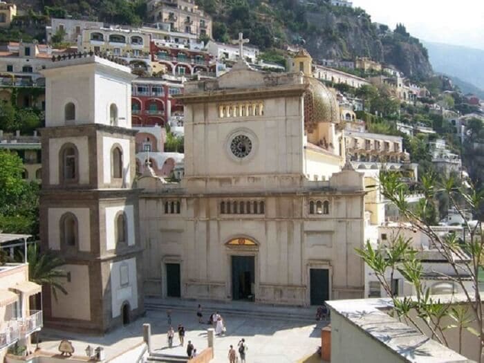 Igreja Santa Maria de Assunta em Positano Igreja Santa Maria de Assunta em Positano