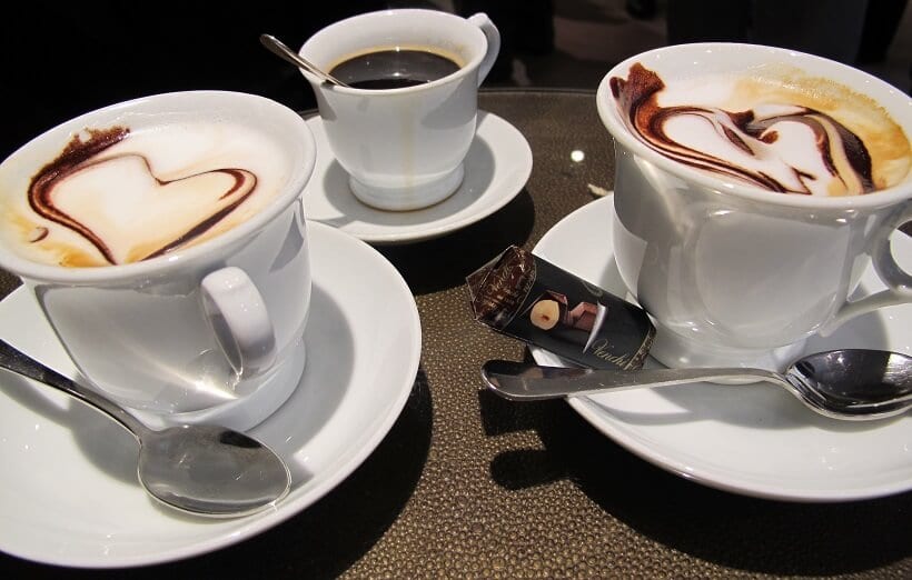 Café em Lucca, na Itália Café em Lucca, na Itália