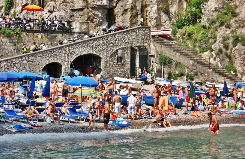 Praias em Positano na Costa Amalfitana Praias em Positano na Costa Amalfitana