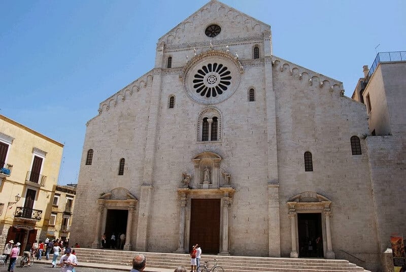 Catedral di San Sabino em Bari na Itália Catedral di San Sabino em Bari na Itália