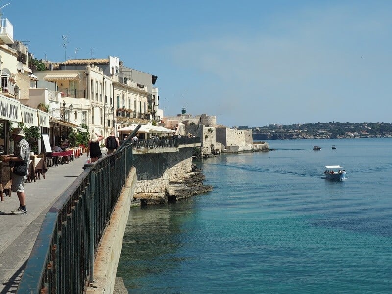 Vista de Siracusa na região da Sicília Vista de Siracusa na região da Sicília