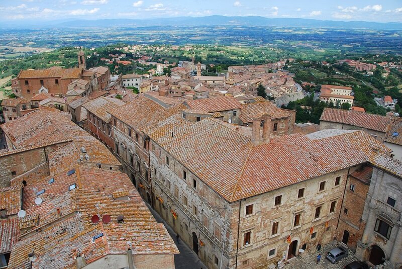 Vista do Palazzo Comunale em Montepulciano Vista do Palazzo Comunale em Montepulciano