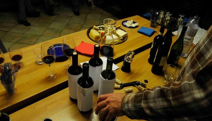 Vinícola L'Angolo diVino em Génova Vinícola L'Angolo diVino em Génova
