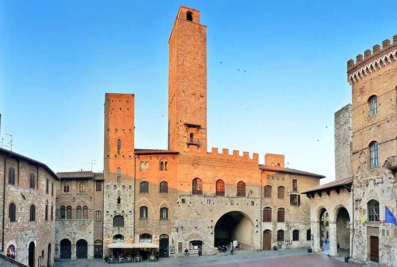 Palazzo Vecchio del Podestá em San Gimignano Palazzo Vecchio del Podestá em San Gimignano