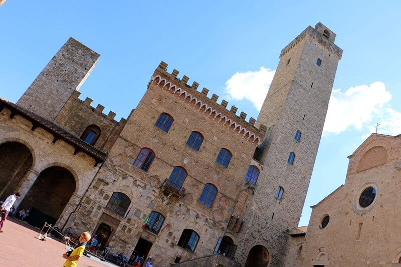 Palazzo Comunale e Torre Grossa Palazzo Comunale e Torre Grossa