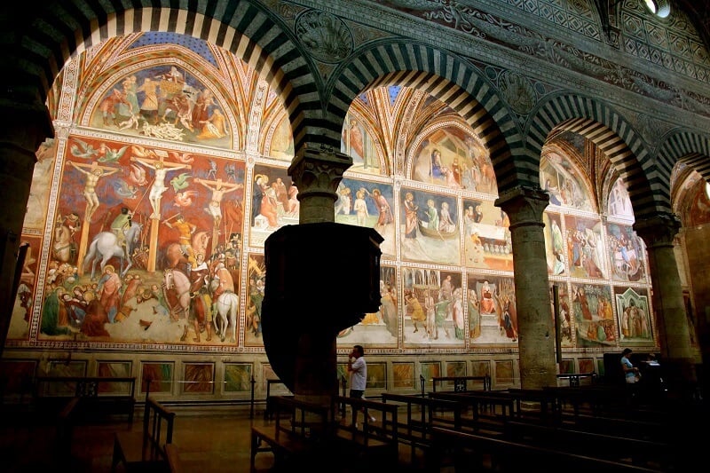 Interior da Colegiada de San Gimignano Interior da Colegiada de San Gimignano