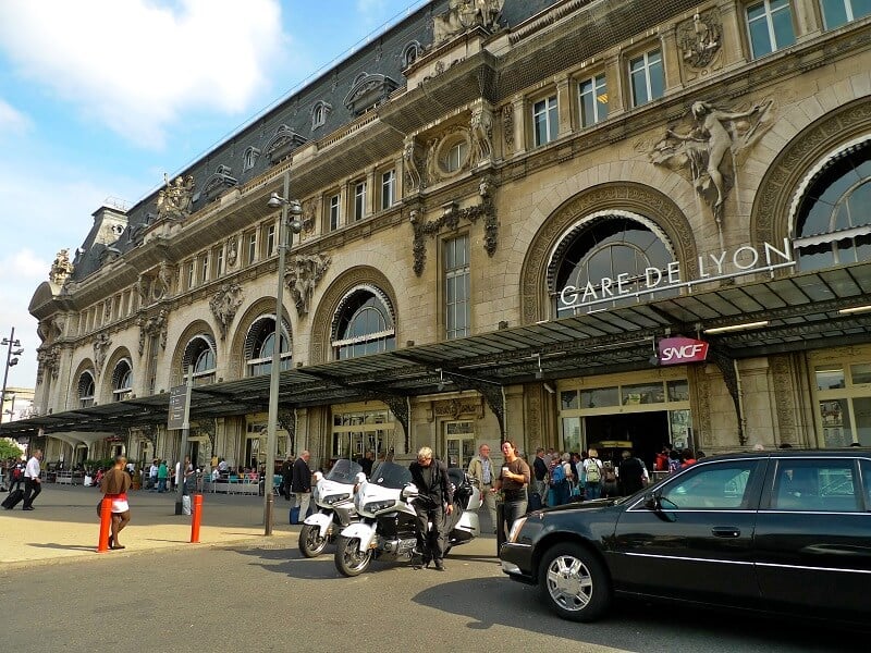 Estação Paris Gare de Lyon na França Estação Paris Gare de Lyon na França