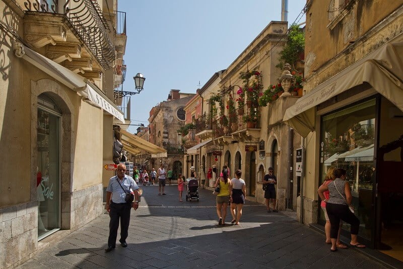 Corso Umberto em Taormina na Sicília Corso Umberto em Taormina na Sicília
