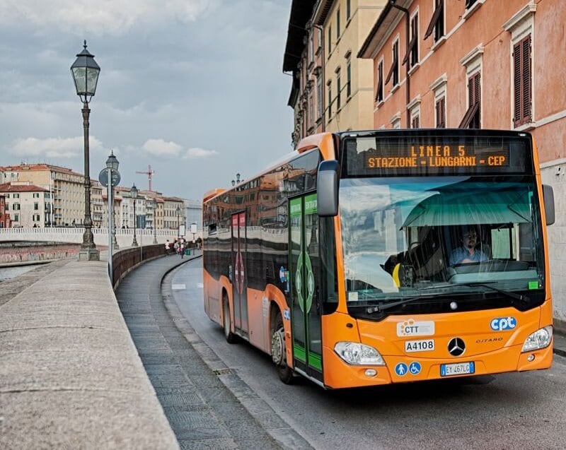 Ônibus em Pisa Ônibus em Pisa