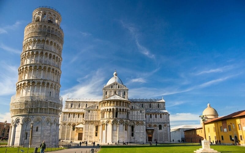 Campo dei Miracoli em Pisa na Itália Campo dei Miracoli em Pisa na Itália