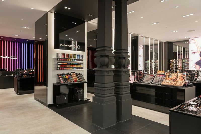 Loja da MAC na Via Dante em Milão Loja da MAC na Via Dante em Milão