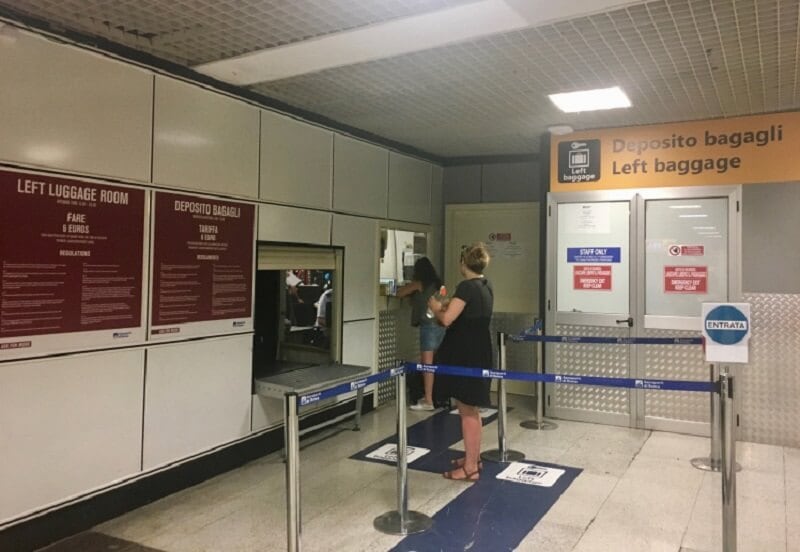 Guarda volumes no Aeroporto de Roma Guarda volumes no Aeroporto de Roma
