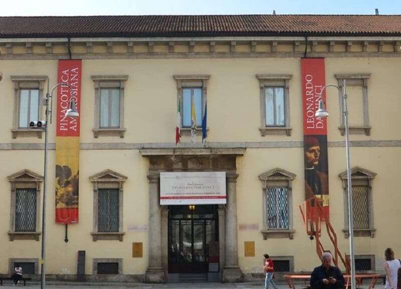 Fachada da Pinacoteca Ambrosiana Fachada da Pinacoteca Ambrosiana