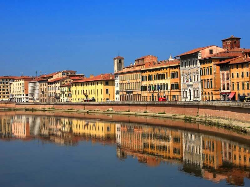 Margem do Rio Arno em Pisa Margem do Rio Arno em Pisa