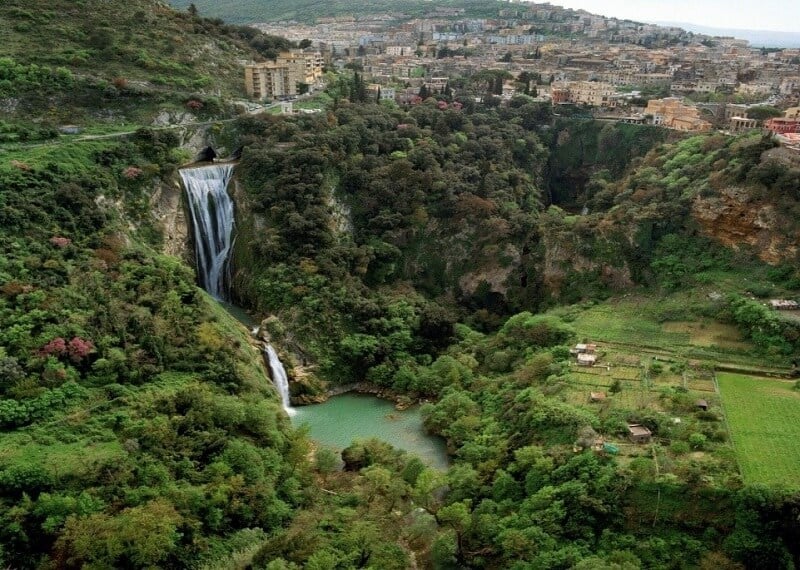 Vila Gregoriana em Tivoli Vila Gregoriana em Tivoli